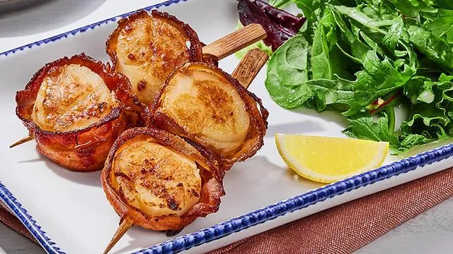 bacon wrapped sea scallops